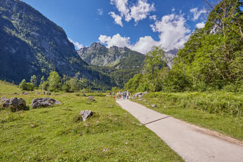 Gemeinde Schönau Landkreis Berchtesgadener_Land Salet Weg vom Königssee zum Obersee (Dirschl Johann) Deutschland BGL